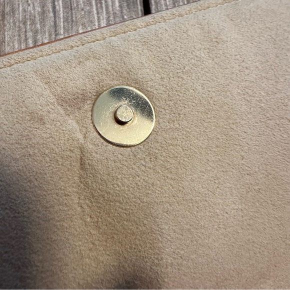 Louis Vuitton Classic Monogram Twin GM Pouchette - Picture 12 of 16